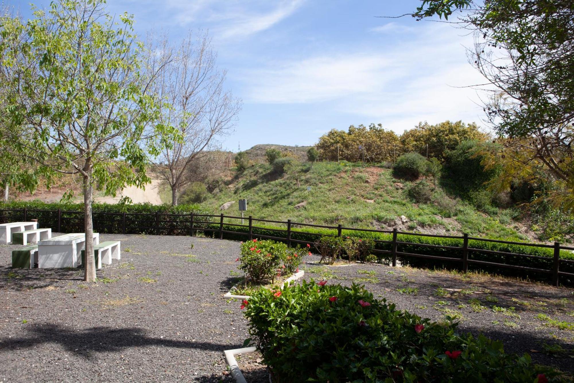 Apartamentos El Chorrilllo Almayate Bajo Luaran gambar